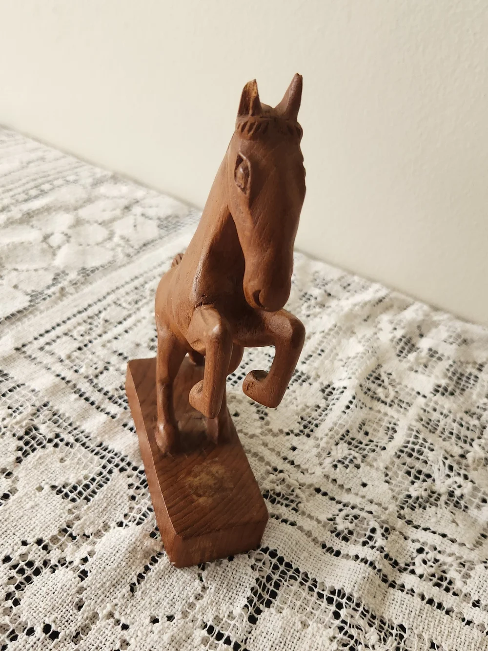 Hand-Carved Brown Wood Horse Sculpture - Brand Unknown